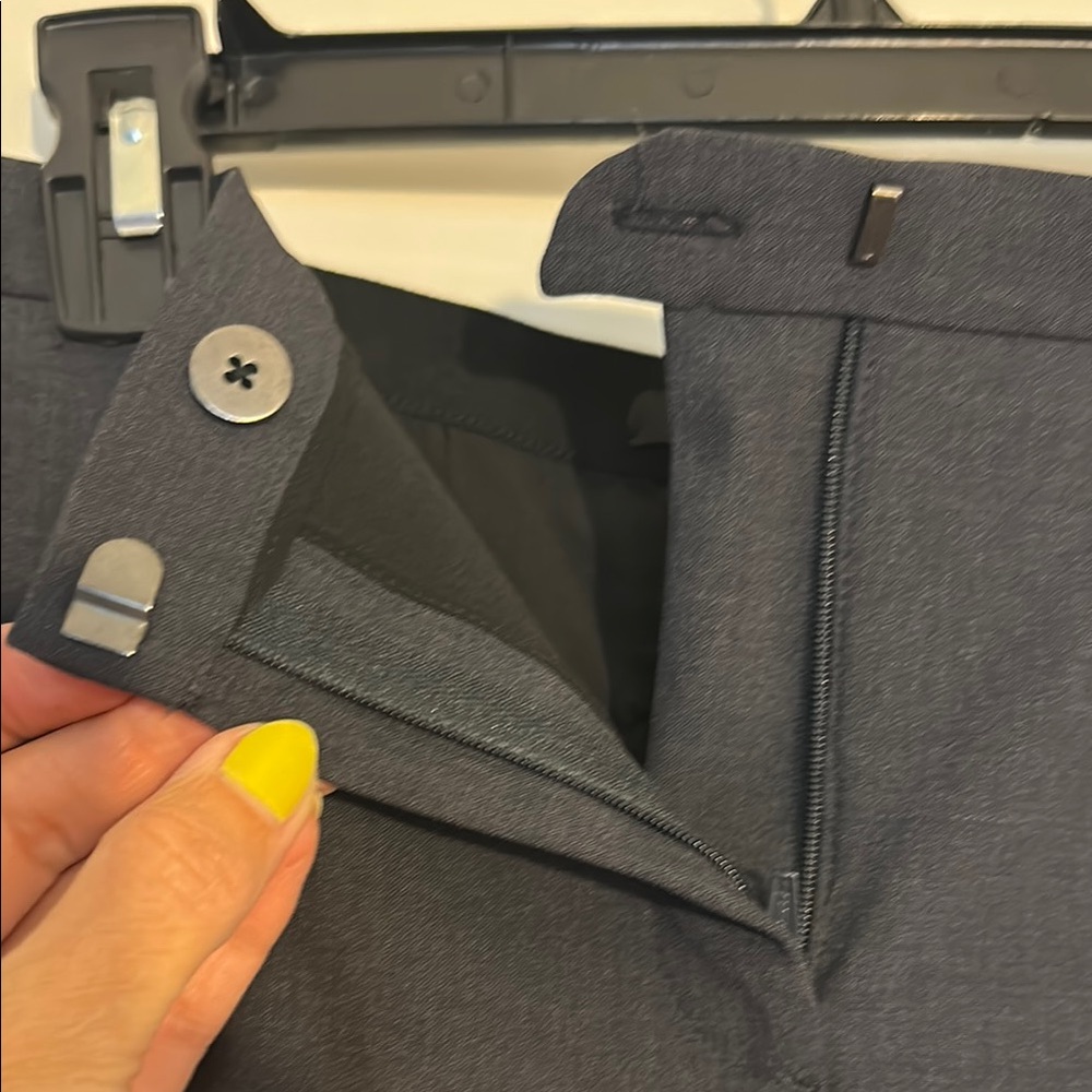 Elie Tahari women’s 3-piece suit size 6 - Picture 13 of 14